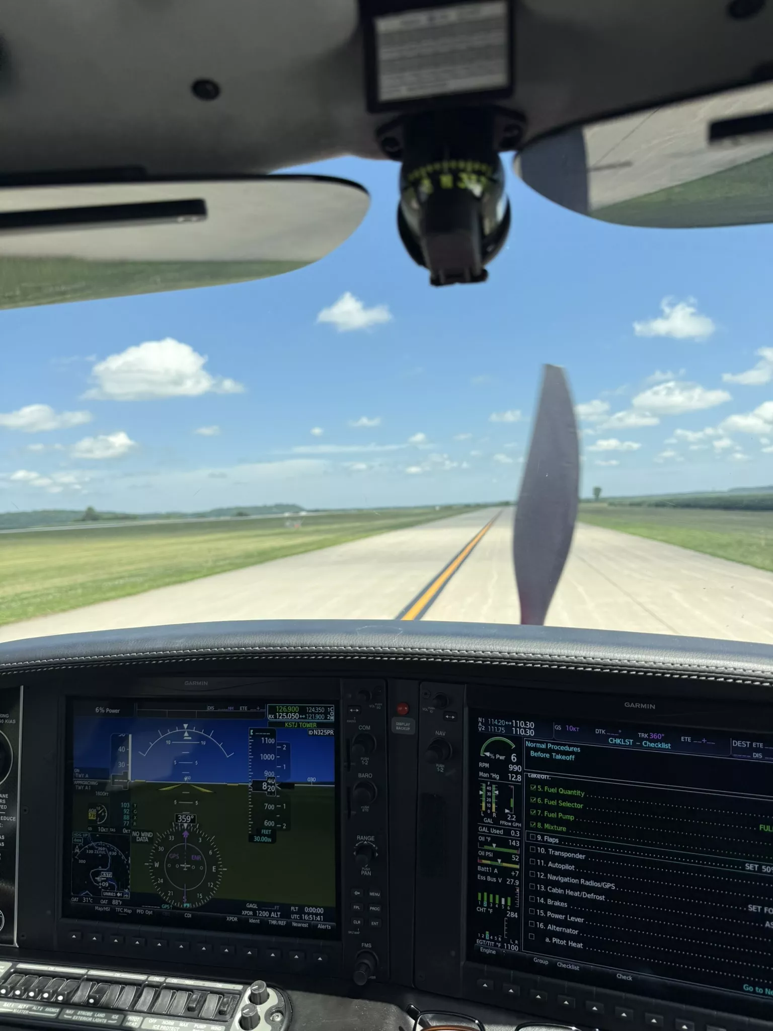 Glass cockpit instrument panel in a FlyTech training airplane